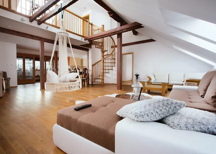 Golden Buddha Apartment