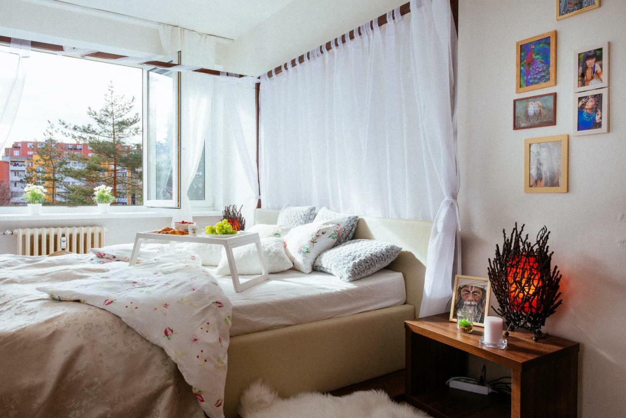 Apartment Golden Buddha *